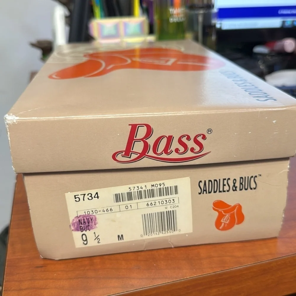 BASS Men's Bass  Gray Suede Leather Shoes -  Size 9.5 Color Navy Buc